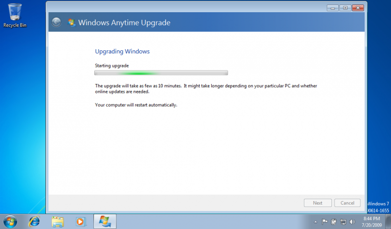 文件:Win7 7233 winmain WAU Upgrading.png