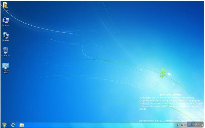 文件:Windows8-6.2.8121-Desktop.jpg